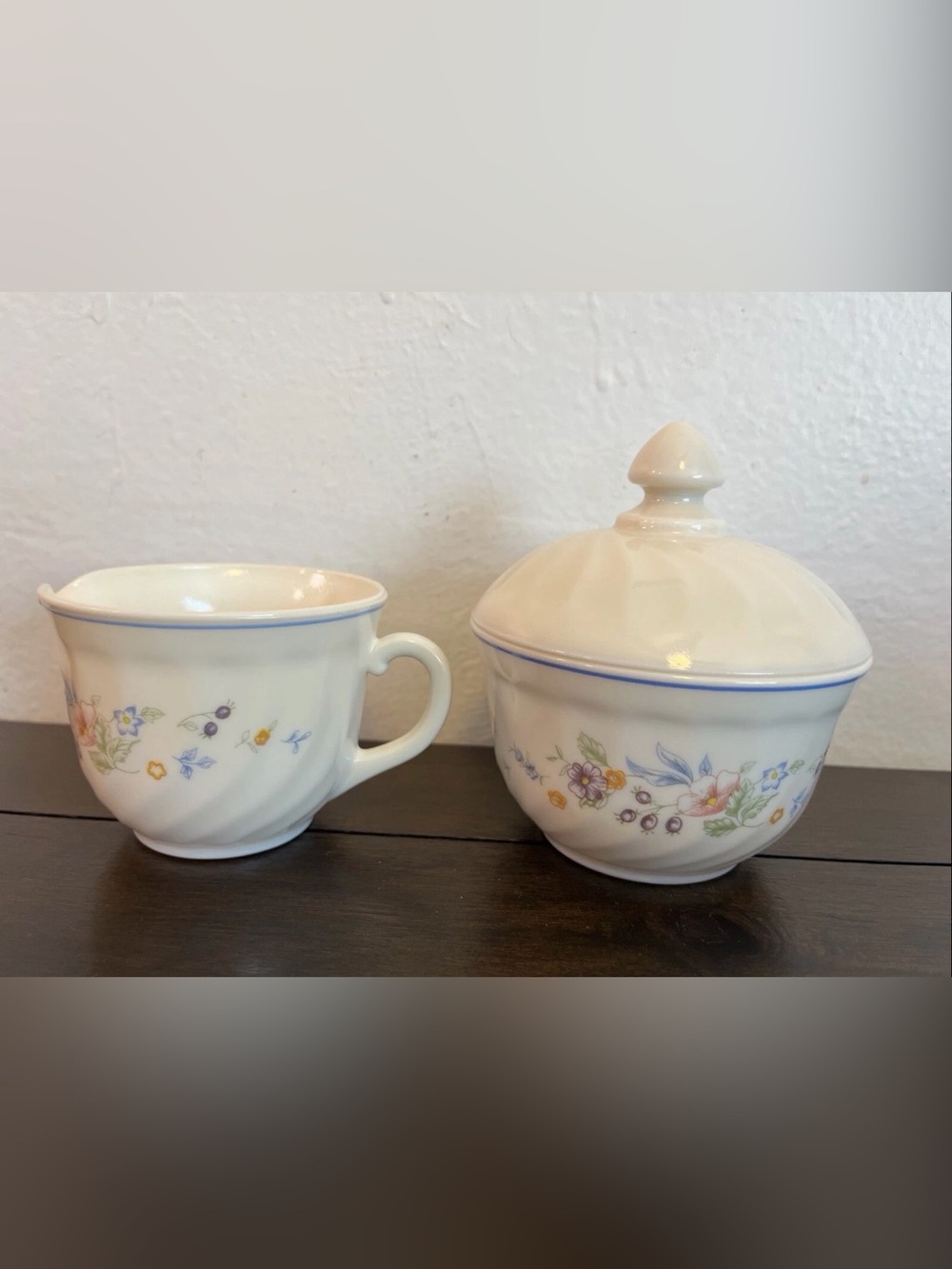 Vintage Victoria ARCOPAL France Floral Swirl Milk Glass Sugar Bowl & Creamer